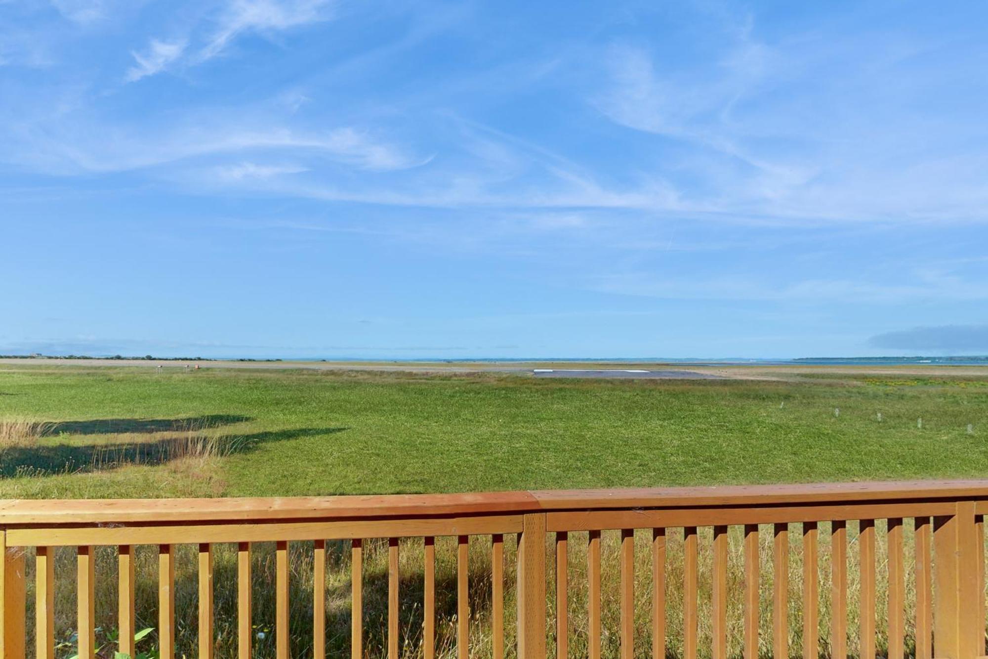 Surfer'S A Landing Villa Уестпорт Екстериор снимка